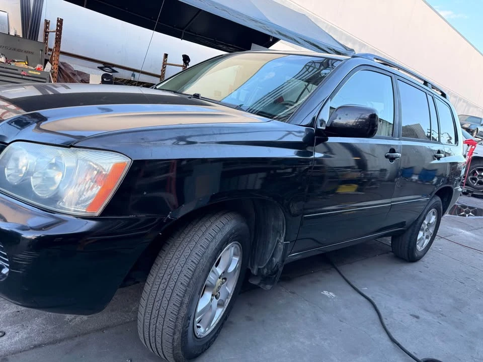 2003 Toyota Highlander - Image 3 of 8