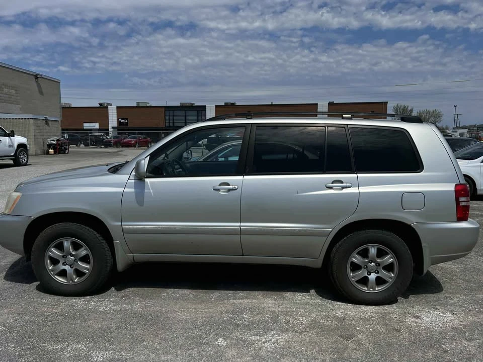 2003 Toyota Highlander - Image 2 of 7