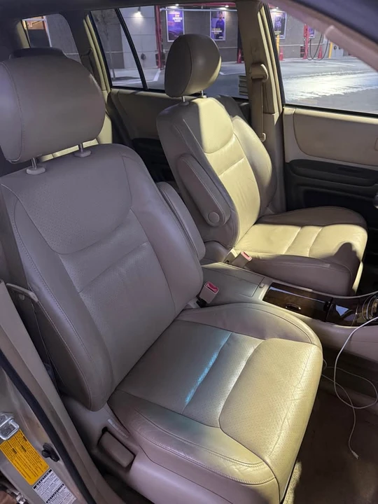 2003 Toyota Highlander - Image 11 of 18