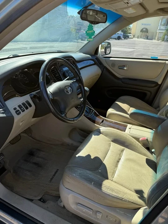 2003 Toyota Highlander - Image 6 of 12