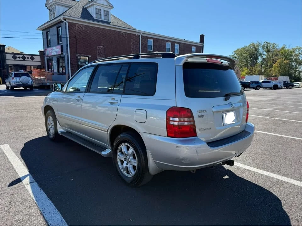 2003 Toyota Highlander - Image 3 of 12