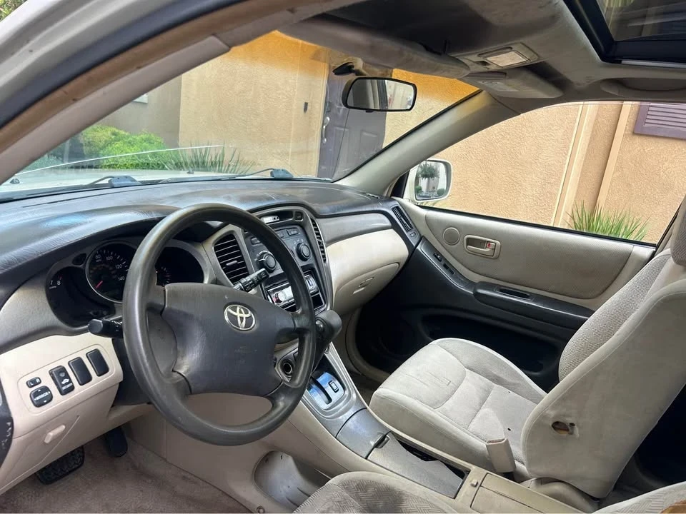 2003 Toyota Highlander - Image 3 of 4