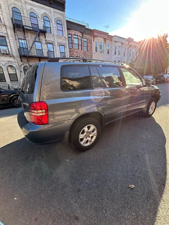 2003 Toyota Highlander - Image 2 of 9