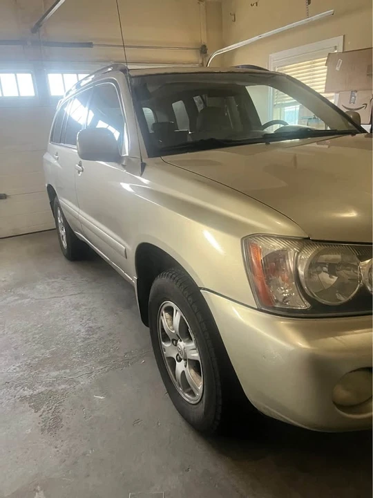 2003 Toyota Highlander - Image 2 of 15