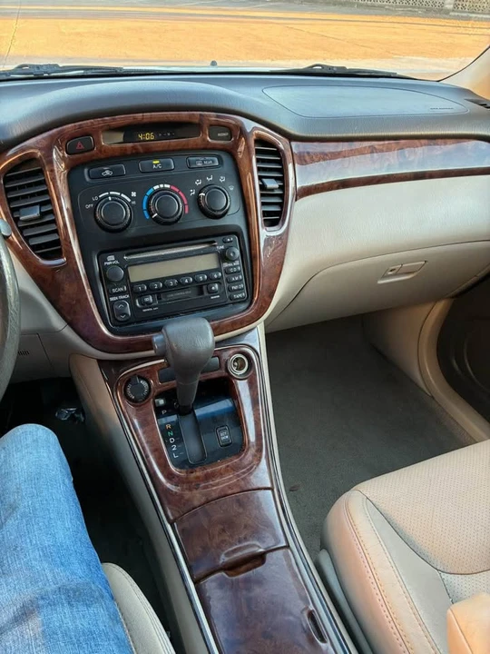2003 Toyota Highlander - Image 11 of 12