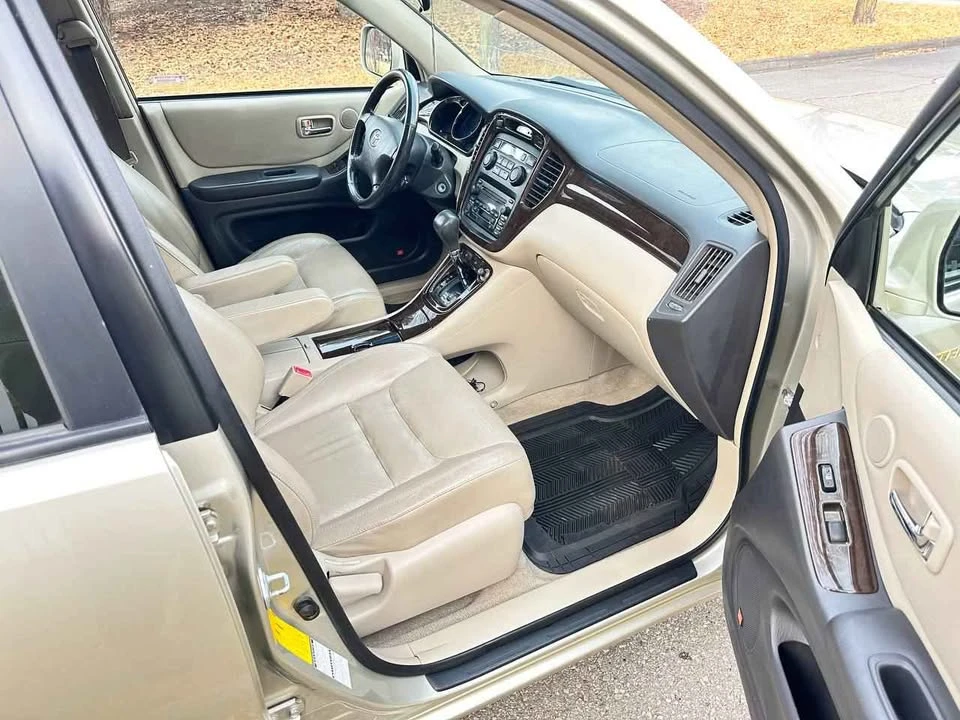 2003 Toyota Highlander - Image 12 of 13