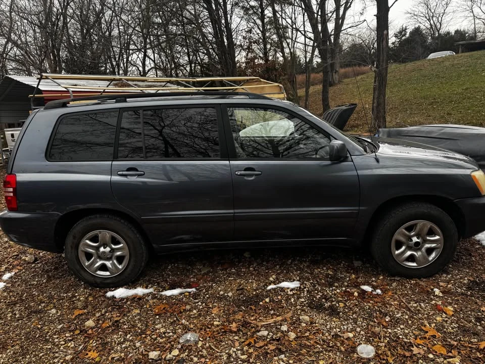 2003 Toyota Highlander - Image 3 of 8