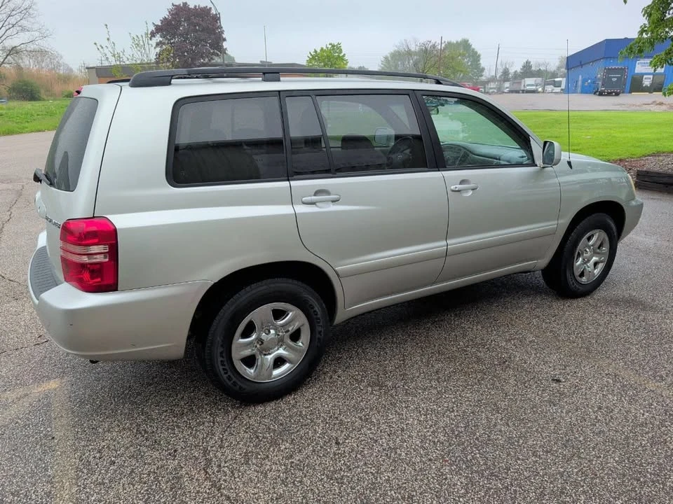 2003 Toyota Highlander - Image 9 of 20