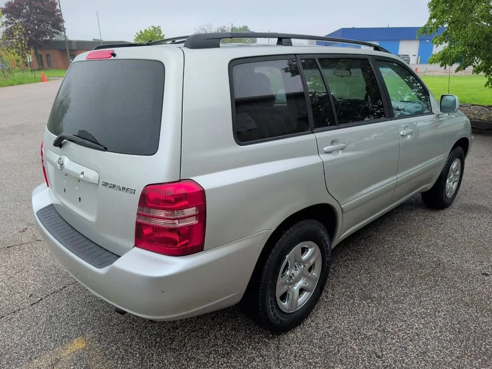 2003 Toyota Highlander - Image 10 of 20