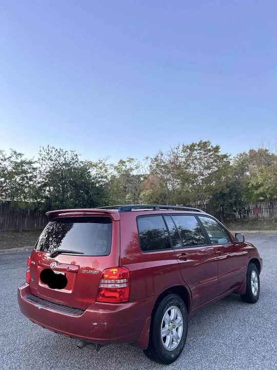 2003 Toyota Highlander - Image 4 of 10