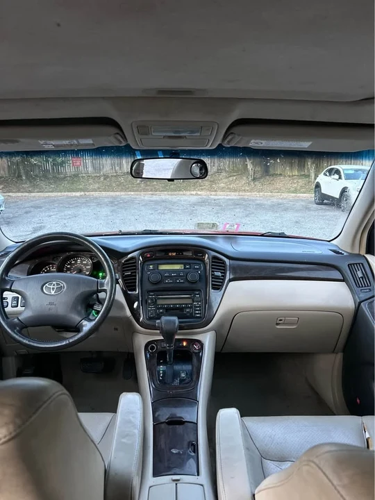 2003 Toyota Highlander - Image 9 of 10