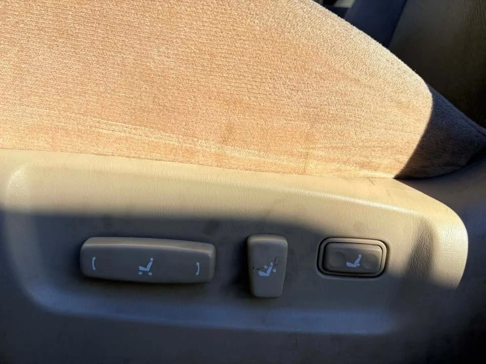 2003 Toyota Highlander - Image 16 of 19
