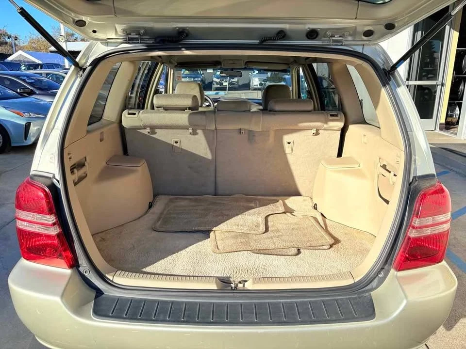 2003 Toyota Highlander - Image 13 of 19
