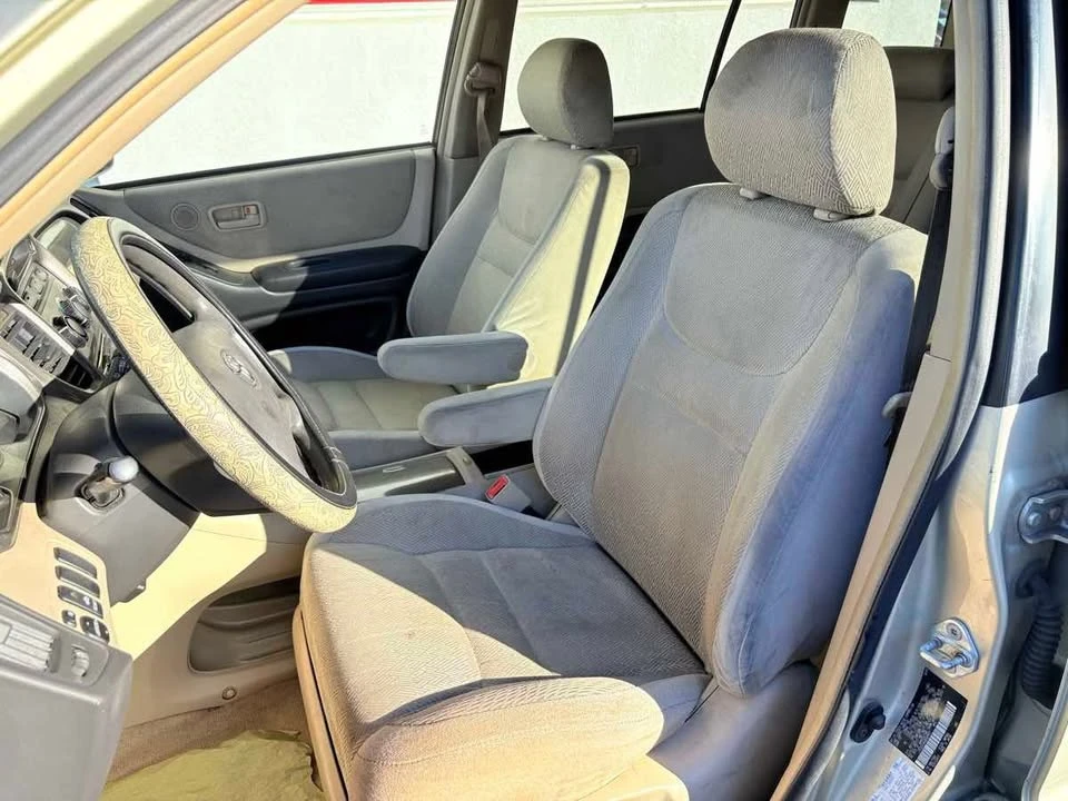 2003 Toyota Highlander - Image 9 of 19