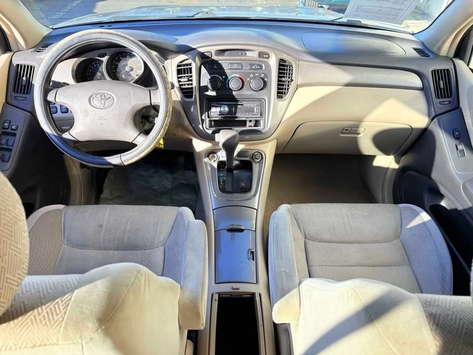2003 Toyota Highlander - Image 11 of 19