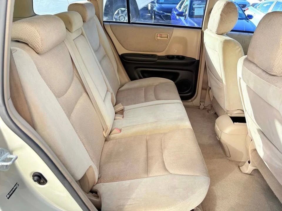 2003 Toyota Highlander - Image 12 of 19
