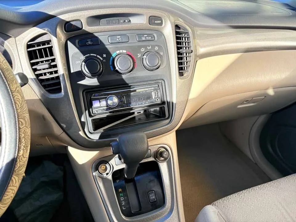 2003 Toyota Highlander - Image 18 of 19
