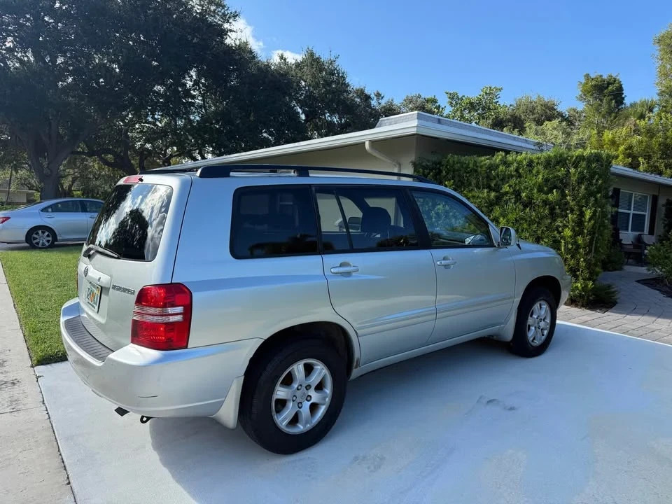 2003 Toyota Highlander - Image 3 of 9