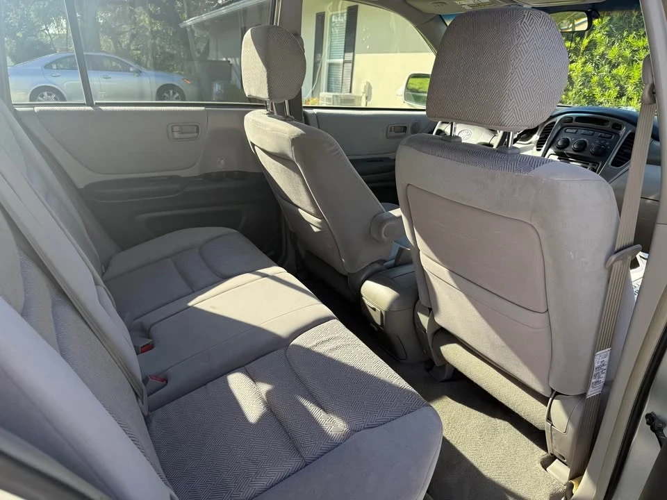2003 Toyota Highlander - Image 9 of 9