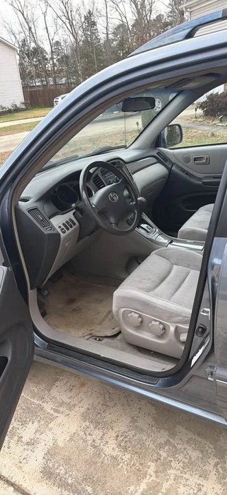 2003 Toyota Highlander - Image 2 of 4