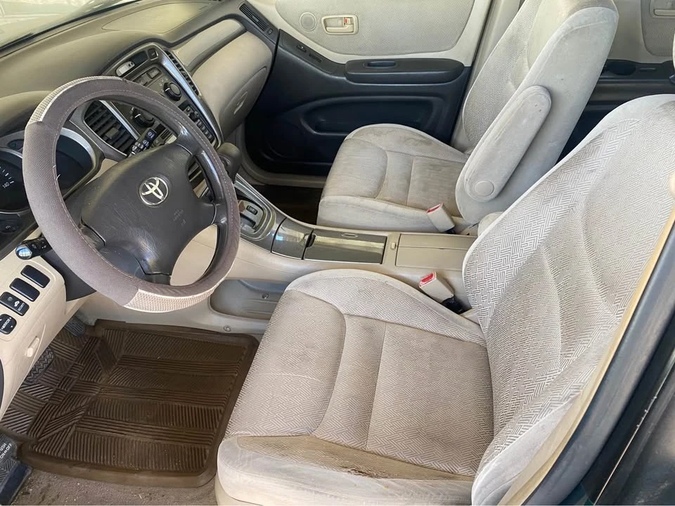 2003 Toyota Highlander - Image 8 of 11