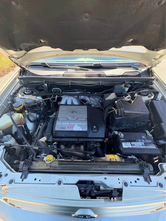 2003 Toyota Highlander - Image 10 of 10