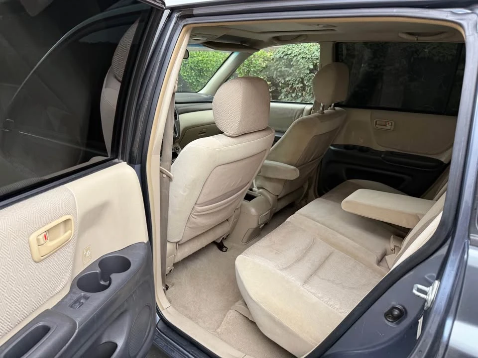 2003 Toyota Highlander - Image 7 of 10