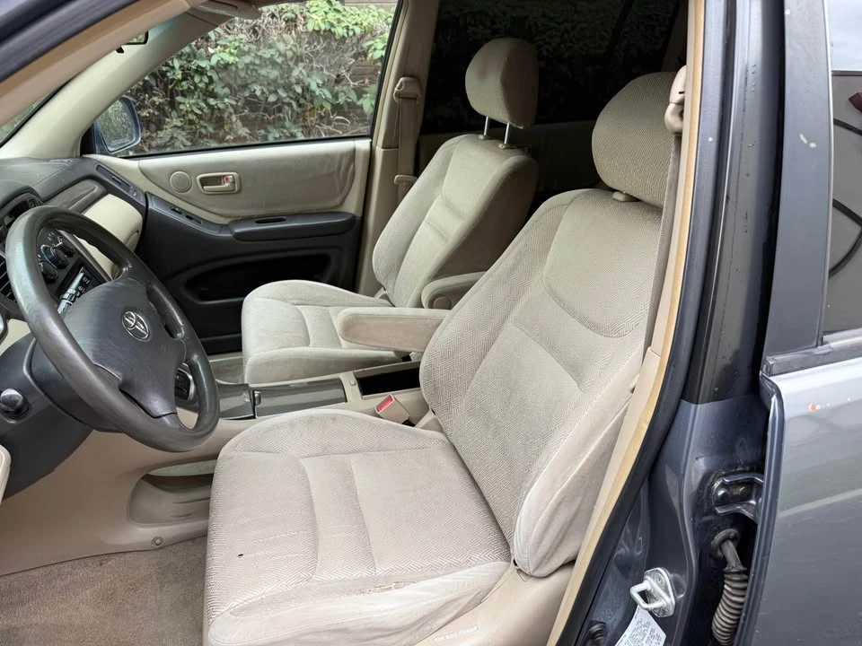 2003 Toyota Highlander - Image 8 of 10