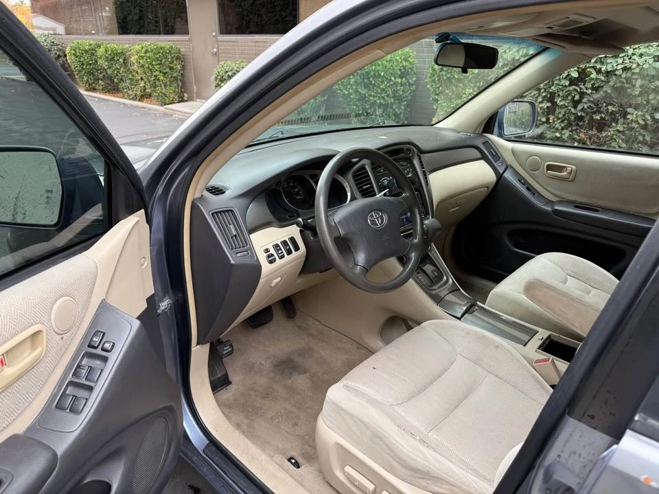 2003 Toyota Highlander - Image 6 of 10