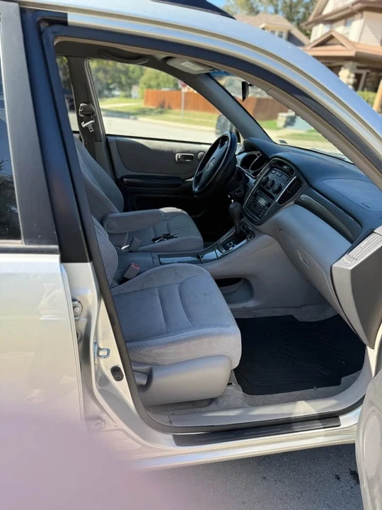 2003 Toyota Highlander - Image 7 of 13