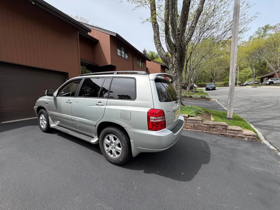 2003 Toyota Highlander - Image 4 of 12