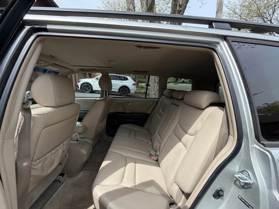 2003 Toyota Highlander - Image 6 of 12