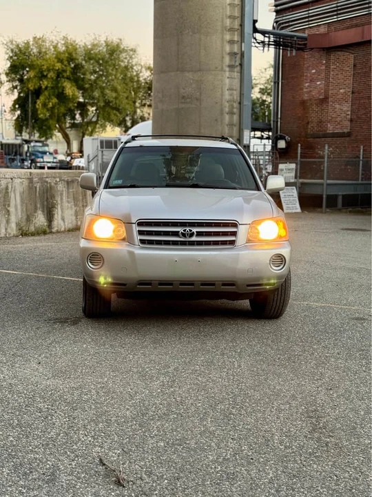 2003 Toyota Highlander - Image 5 of 15