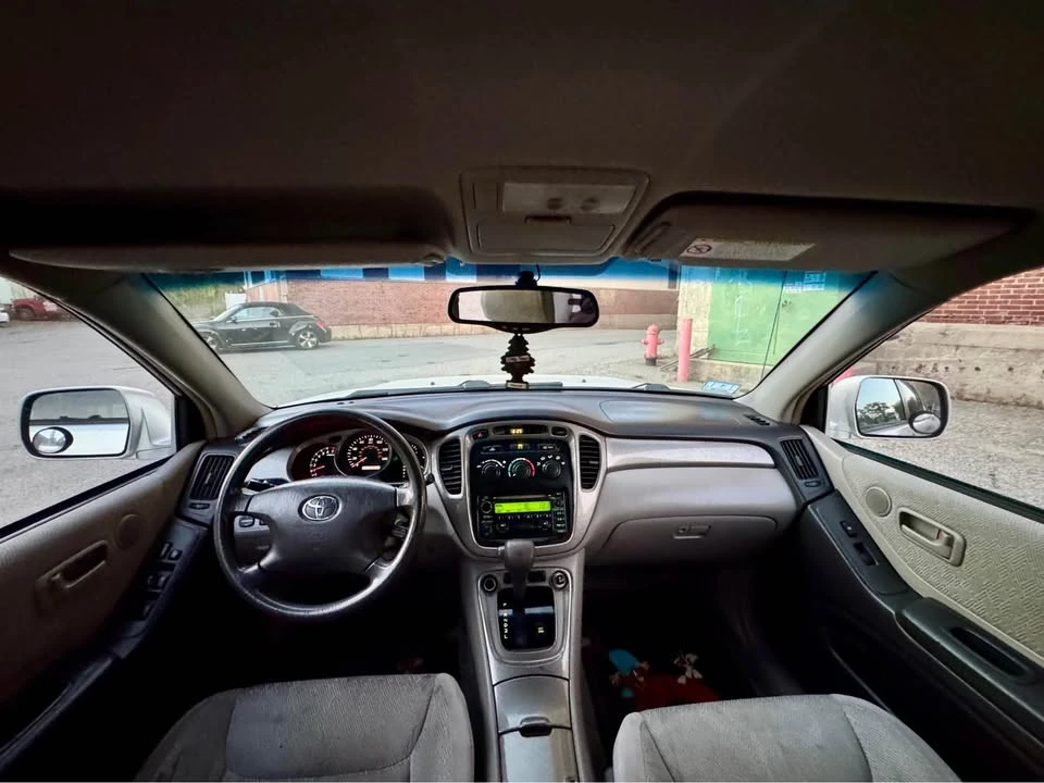 2003 Toyota Highlander - Image 12 of 15