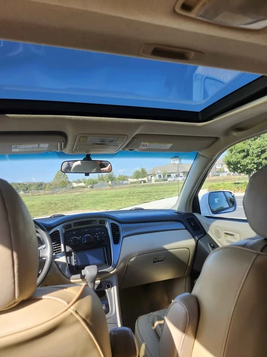 2003 Toyota Highlander - Image 12 of 13