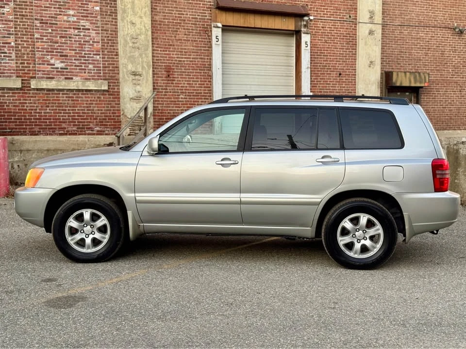 2003 Toyota Highlander - Image 8 of 15