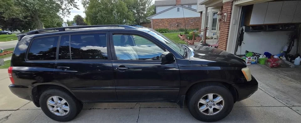 2003 Toyota Highlander - Image 2 of 9