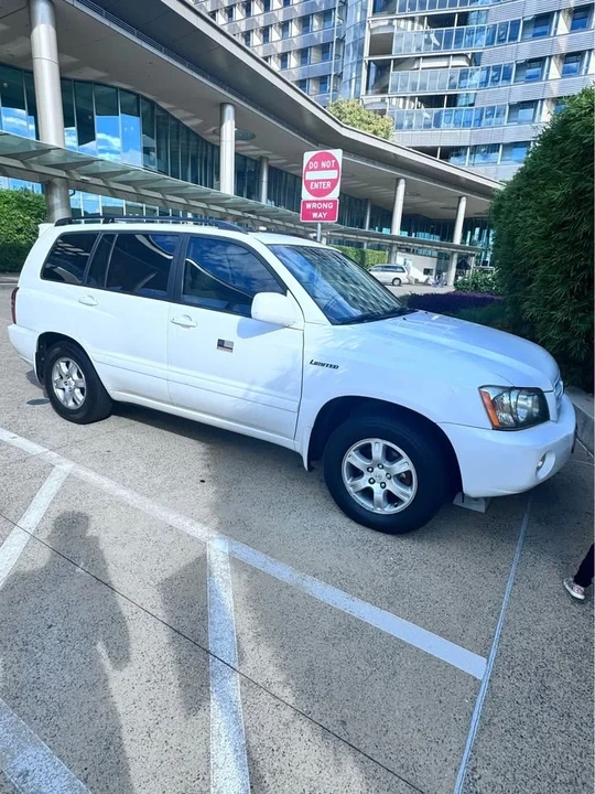 2003 Toyota Highlander - Image 7 of 11