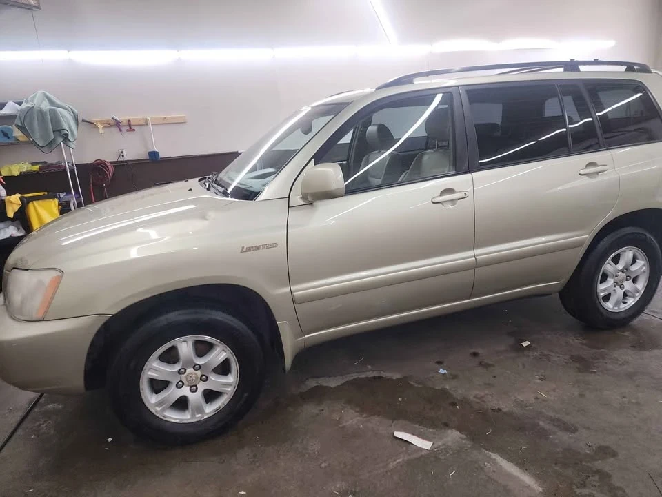 2003 Toyota Highlander - Image 2 of 18