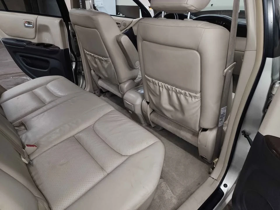 2003 Toyota Highlander - Image 10 of 18