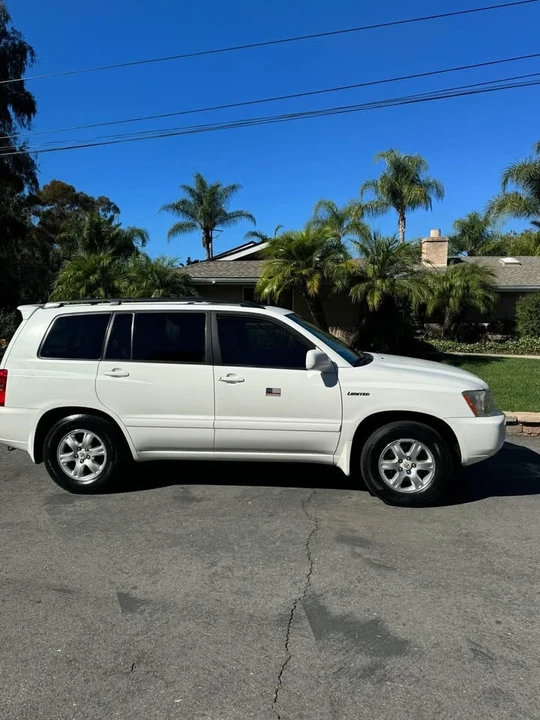 2003 Toyota Highlander - Image 3 of 11