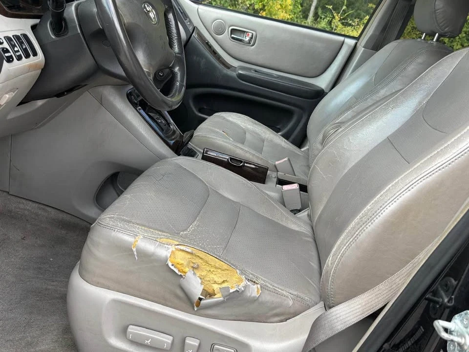 2003 Toyota Highlander - Image 10 of 17