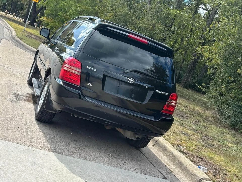 2003 Toyota Highlander - Image 15 of 17