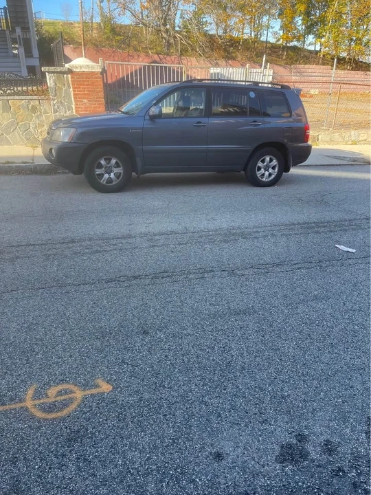 2003 Toyota Highlander - Image 2 of 2