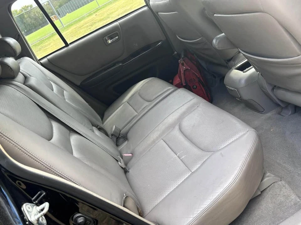 2003 Toyota Highlander - Image 12 of 17