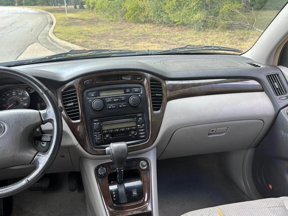 2003 Toyota Highlander - Image 6 of 17