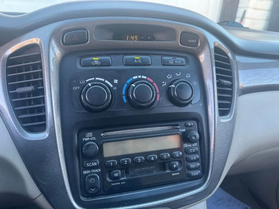2003 Toyota Highlander - Image 7 of 13