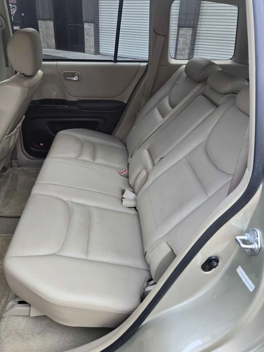 2003 Toyota Highlander - Image 7 of 12