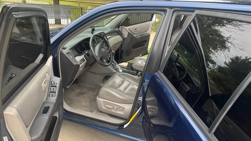 2003 Toyota Highlander - Image 10 of 18