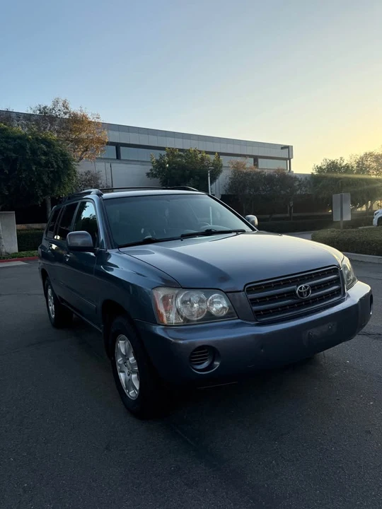 2003 Toyota Highlander - Image 2 of 13